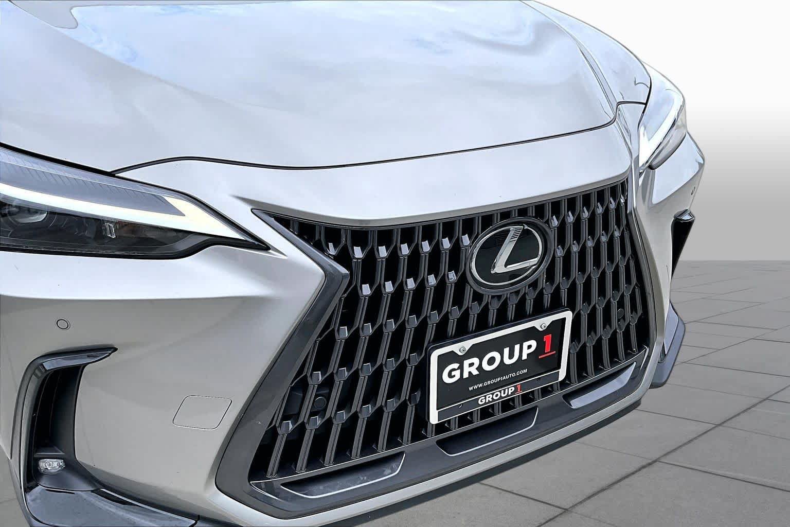 Used 2024 Lexus NX 350h AWD image 28