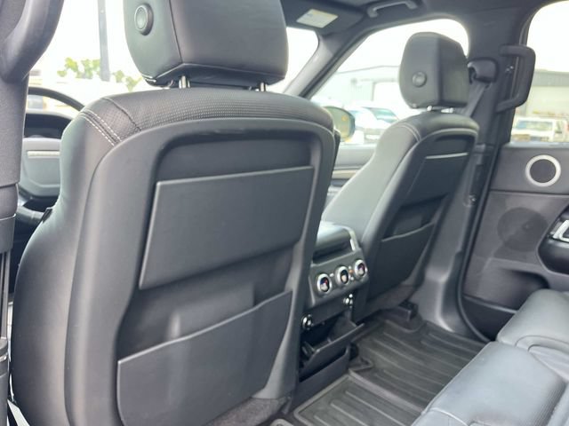 Used 2018 Land Rover Discovery HSE AWD/4WD image 25