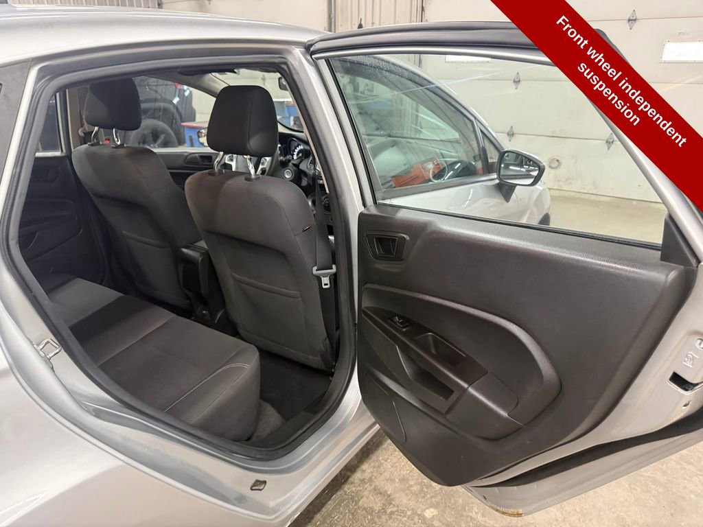 Used 2017 Ford Fiesta SE FWD image 32