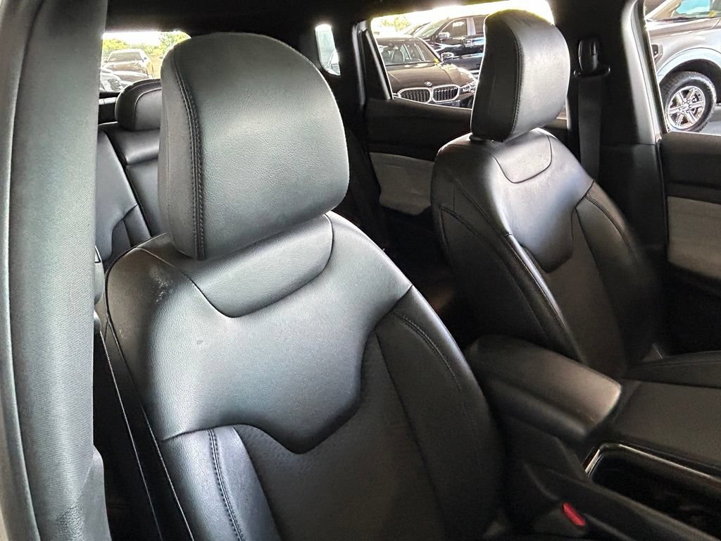 Used 2023 Jeep Compass Latitude w/ Sun and Sound Group AWD/4WD image 34