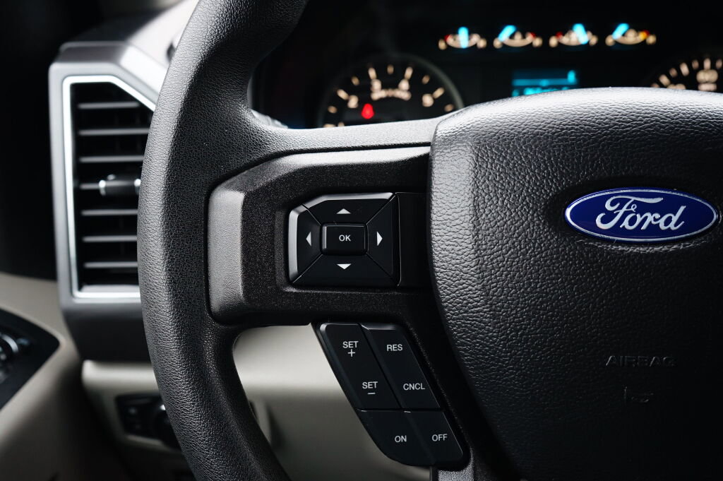 Used 2018 Ford F150 XLT AWD/4WD image 24