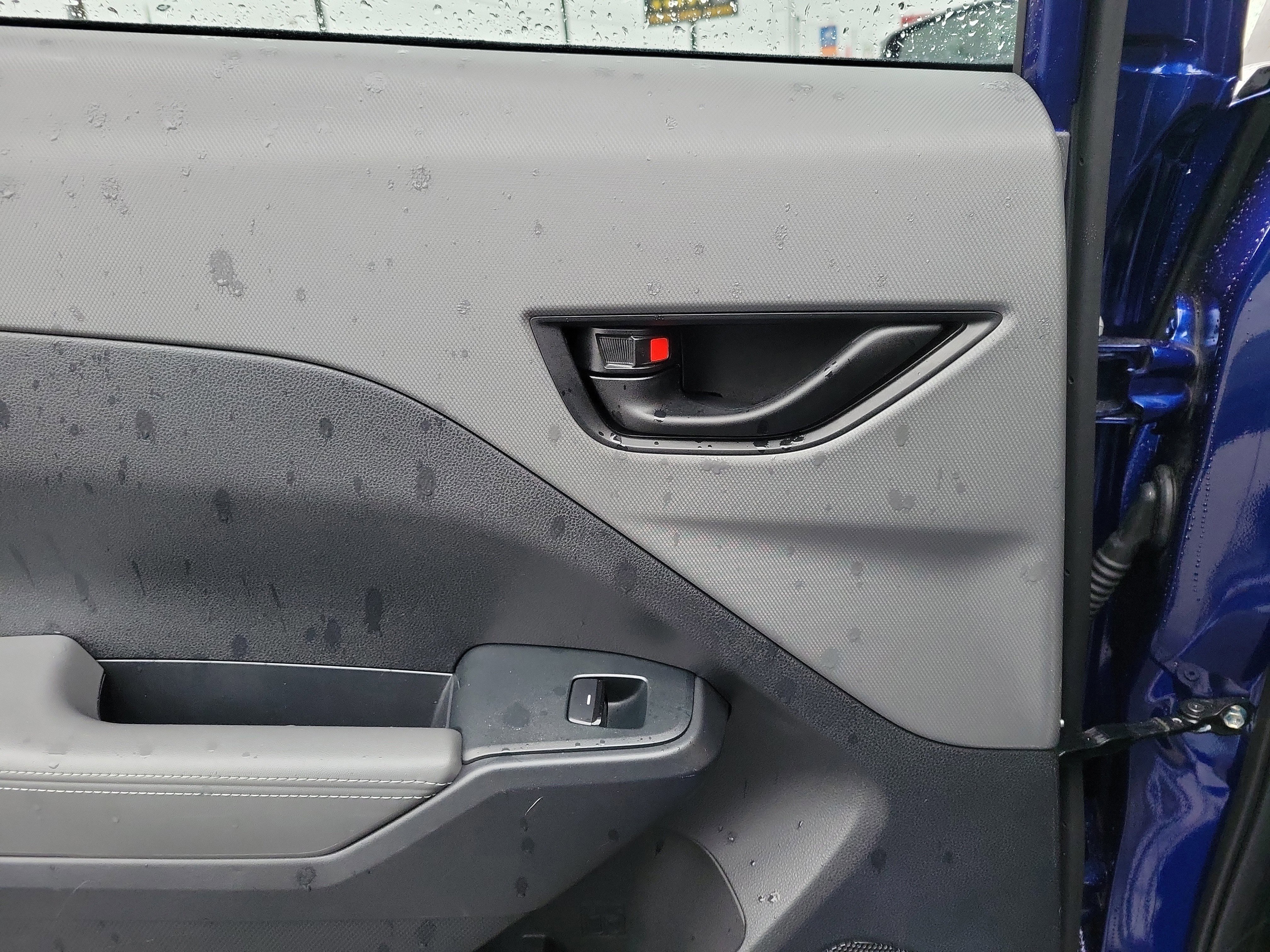 Used 2024 Subaru Crosstrek 2.0i Premium image 12