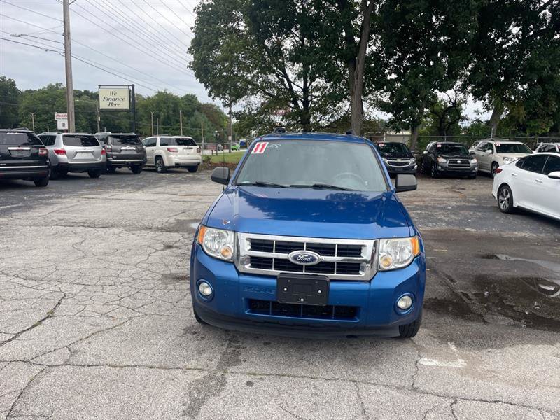 Used 2011 Ford Escape XLT FWD image 2