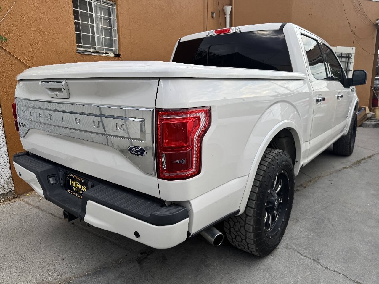 Used 2015 Ford F150 Platinum w/ Equipment Group 701A Luxury AWD/4WD image 7