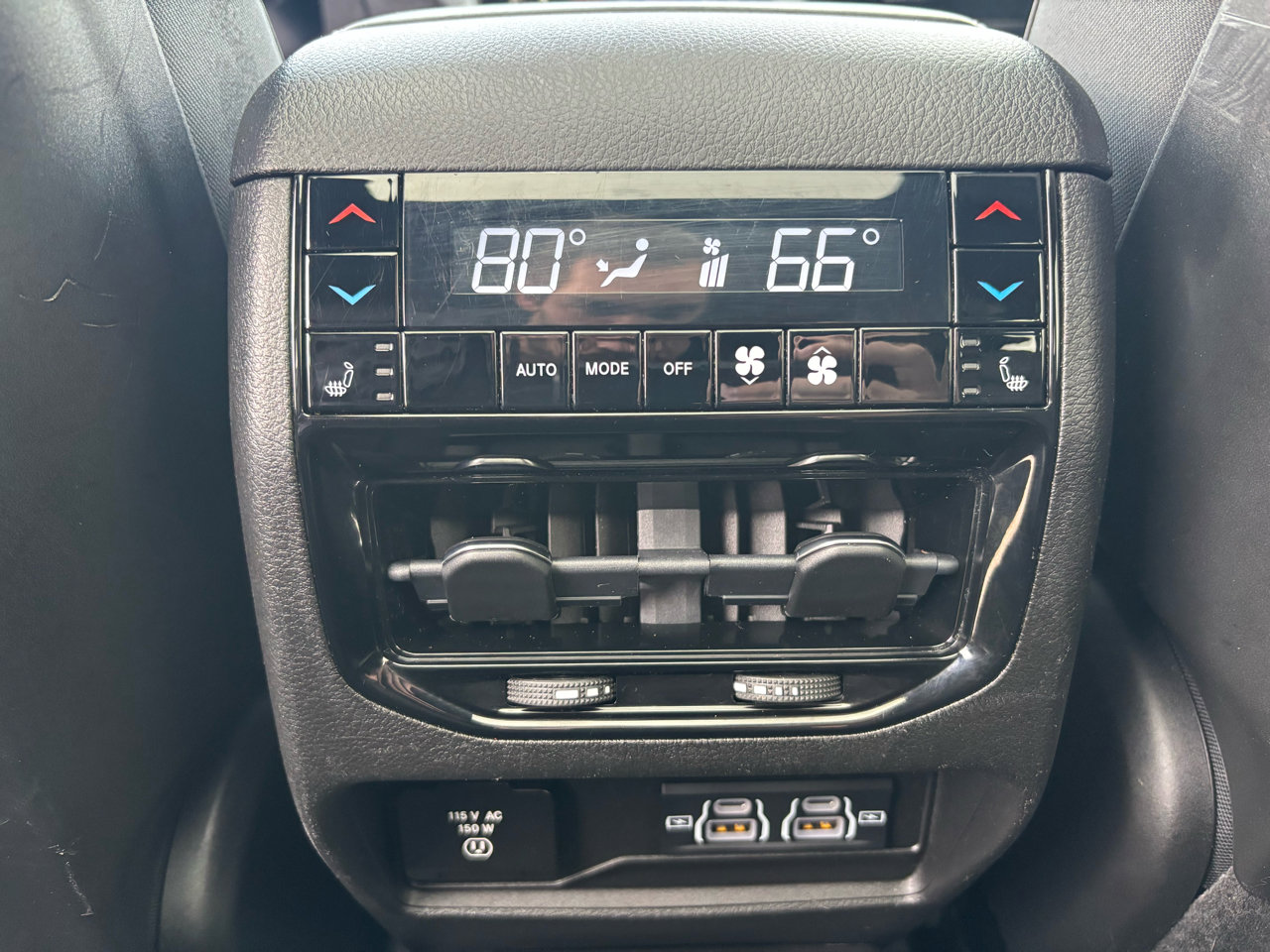 Used 2021 Jeep Grand Cherokee L Overland w/ Luxury Tech Group IV image 36