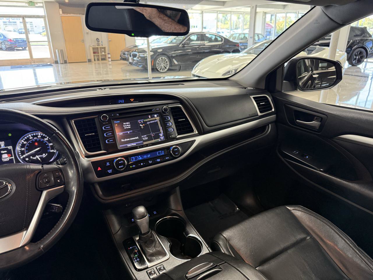 Used 2016 Toyota Highlander XLE AWD/4WD image 15