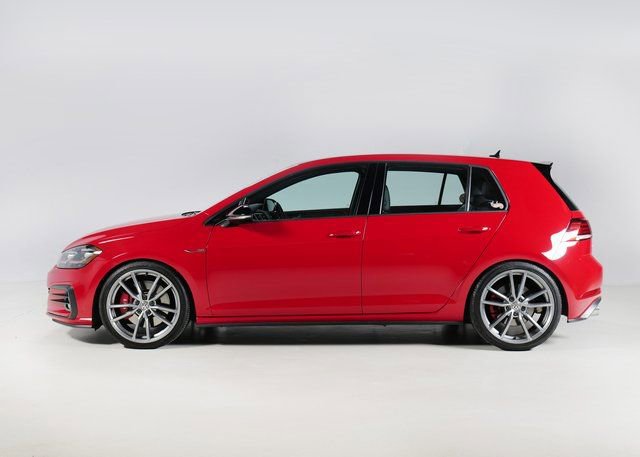 Used 2021 Volkswagen GTI SE image 2