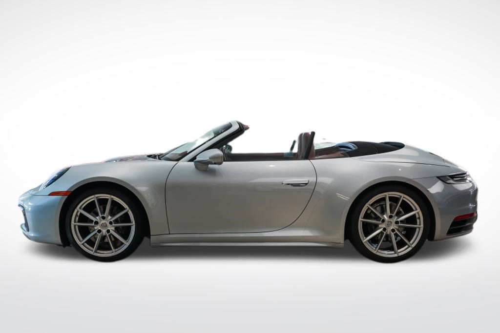 Used 2022 Porsche 911 Carrera 4 AWD/4WD image 2