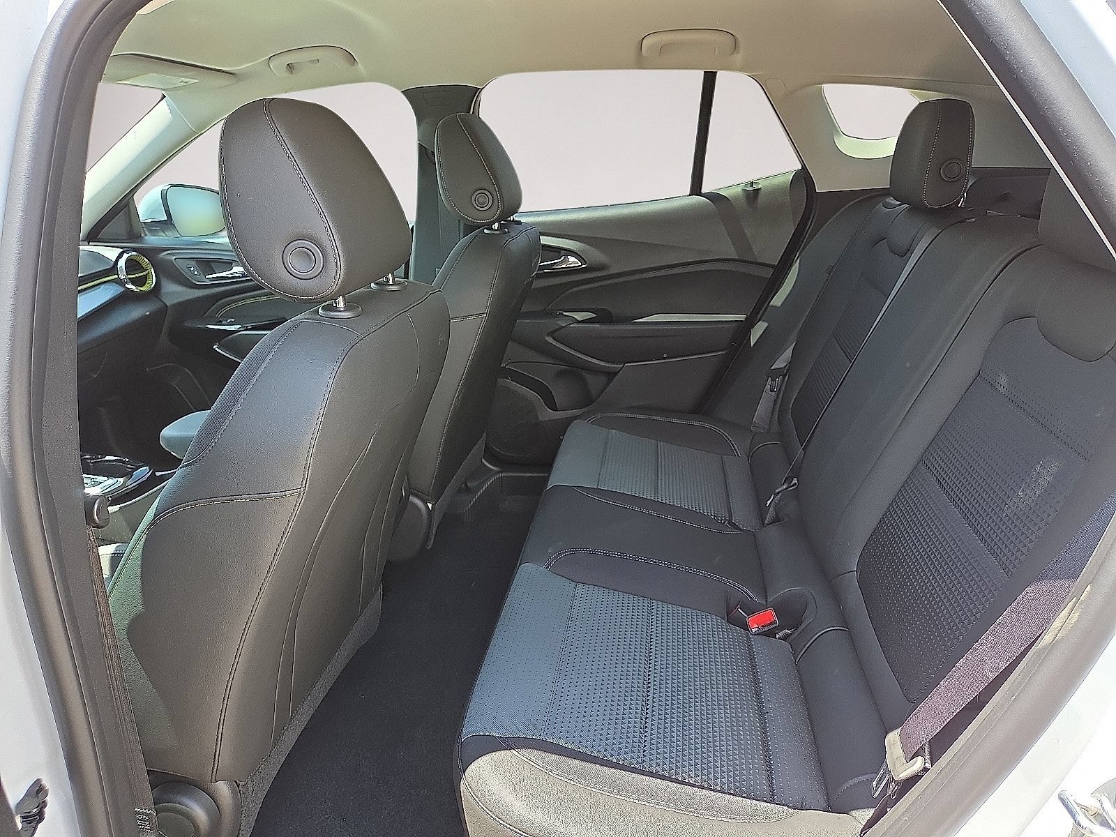 Used 2026 Chevrolet Trax LT w/ Driver Confidence Package FWD image 18