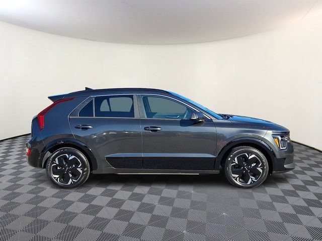 Certified 2024 Kia Niro Wind FWD image 9