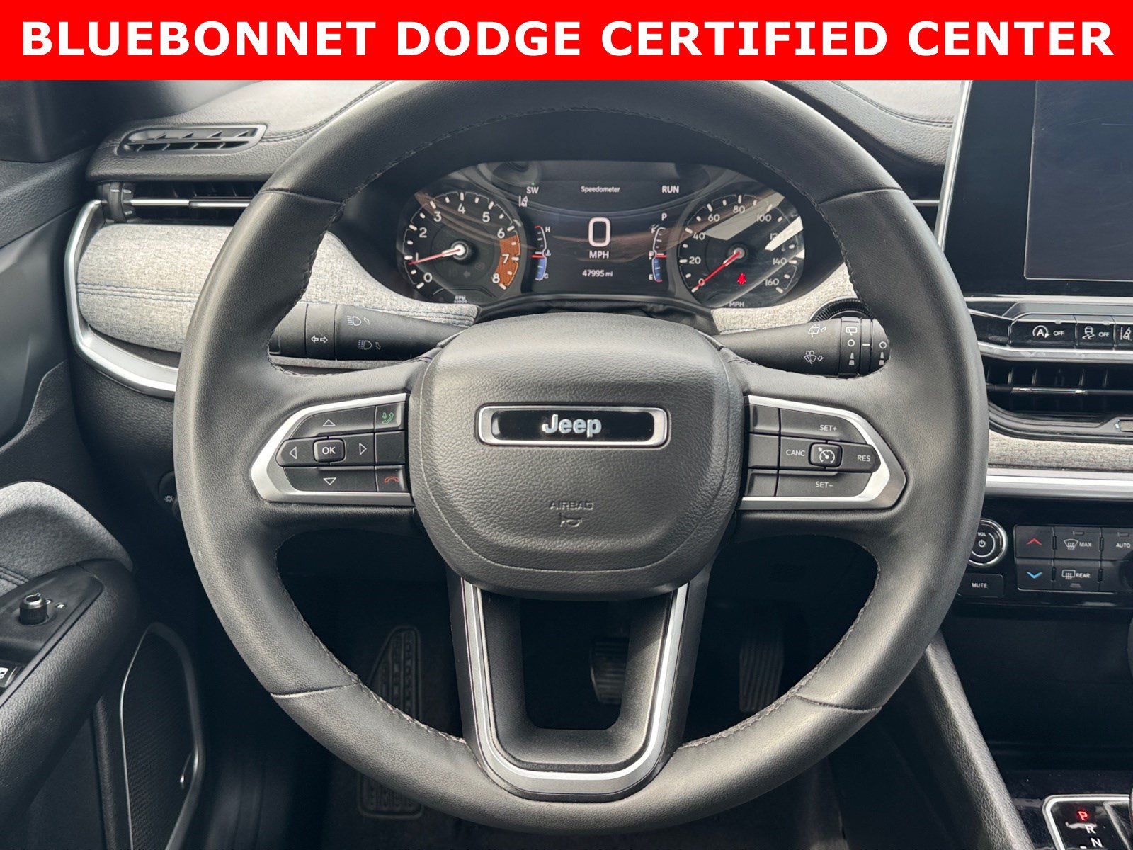 Used 2025 Jeep Compass Latitude w/ Sun & Sound Group AWD/4WD image 13