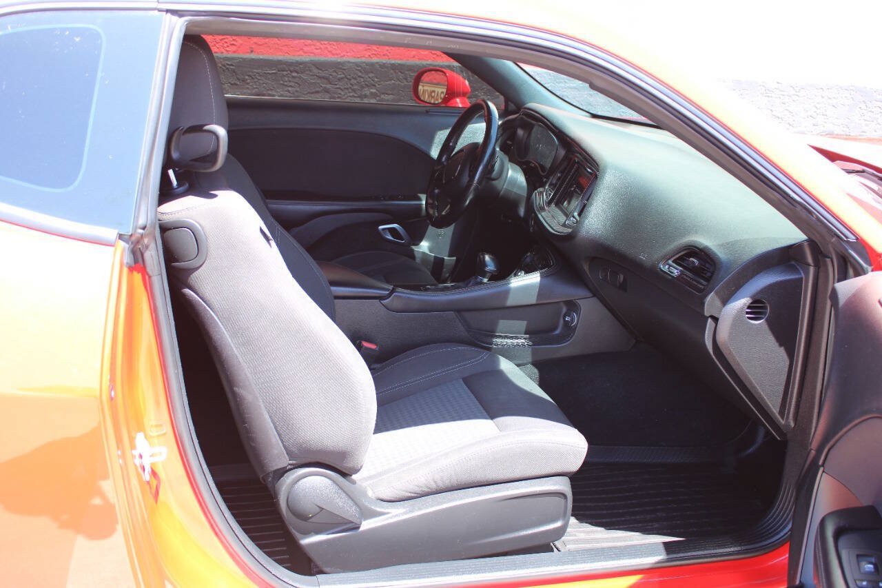 Used 2019 Dodge Challenger SXT w/ Blacktop Package RWD image 11