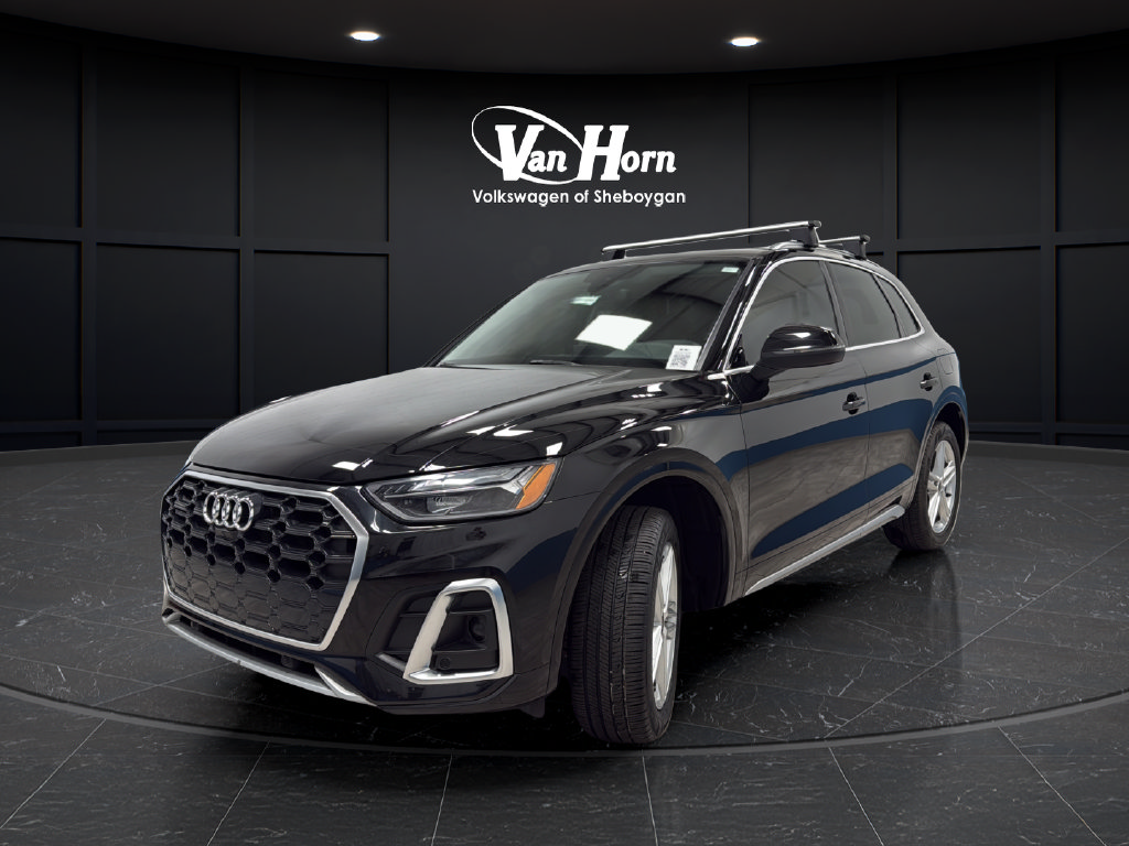 Used 2024 Audi Q5 e Premium Plus w/ Premium Plus Package AWD/4WD image 3