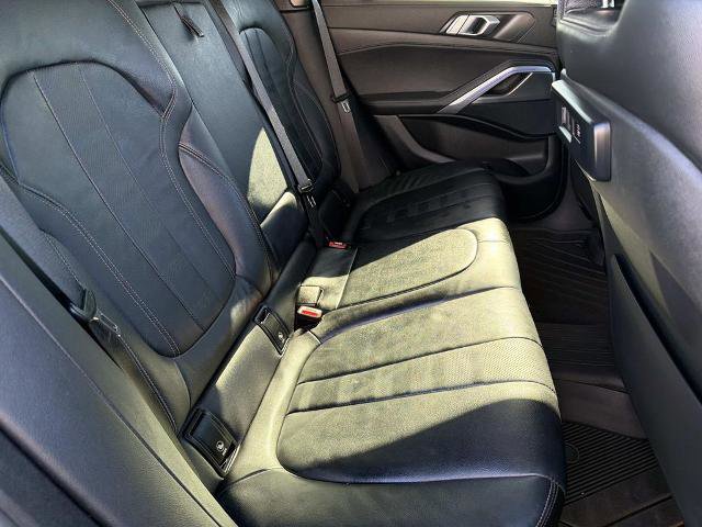 Used 2021 BMW X6 xDrive40i w/ M Sport Package AWD/4WD image 25