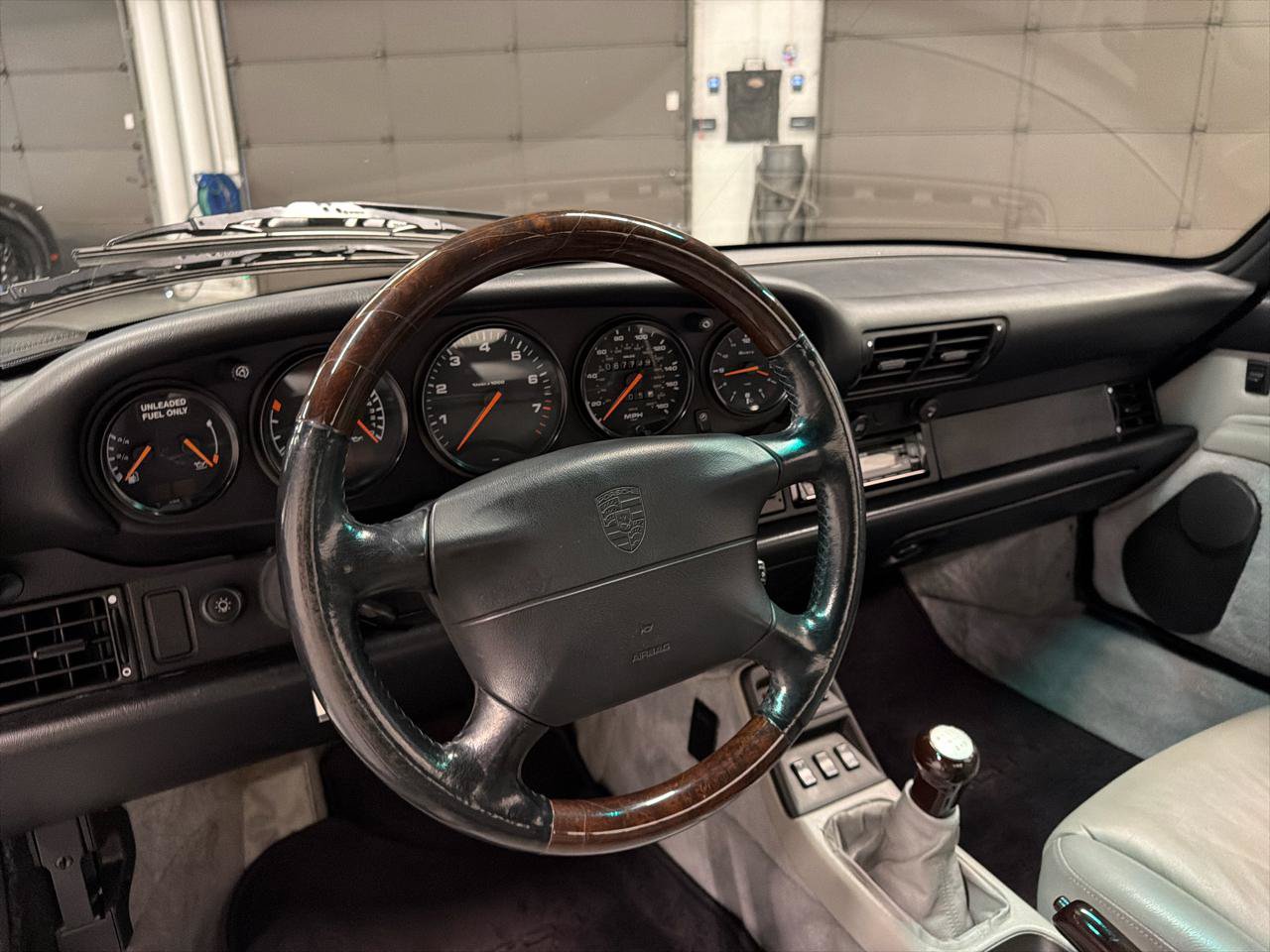 Used 1995 Porsche 911 Cabriolet image 27