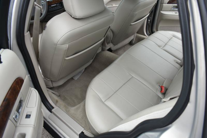 Used 2010 Mercury Grand Marquis LS RWD image 19