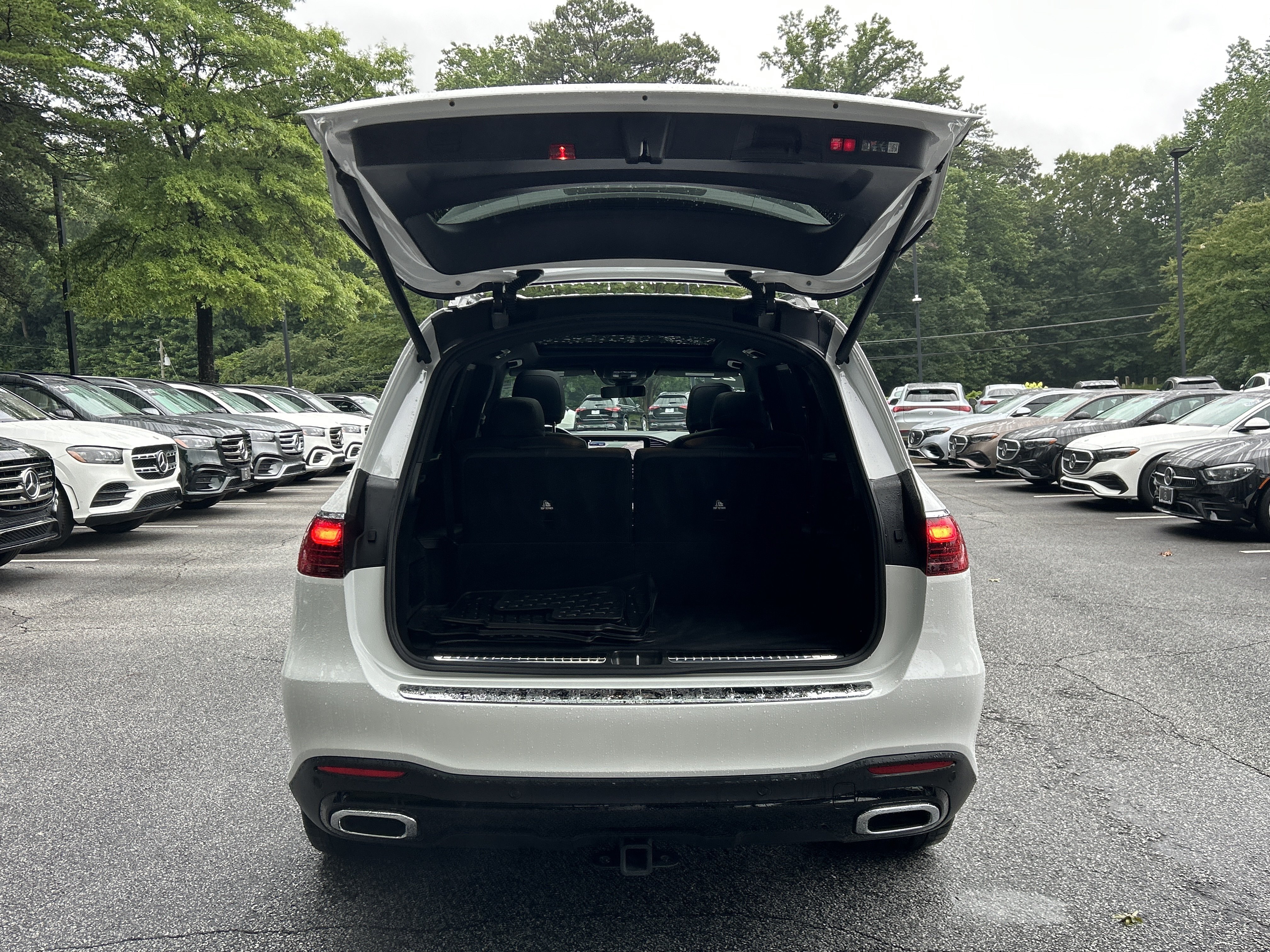 Certified 2025 Mercedes-Benz GLS 450 4MATIC image 9