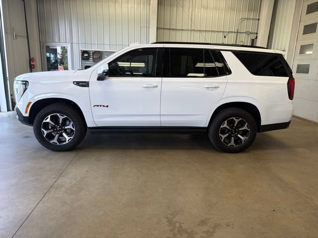 Used 2025 GMC Yukon AT4 w/ AT4 Premium Plus Package AWD/4WD image 8