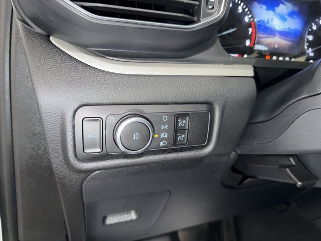 Used 2023 Ford Explorer XLT w/ Equipment Group 202A image 14