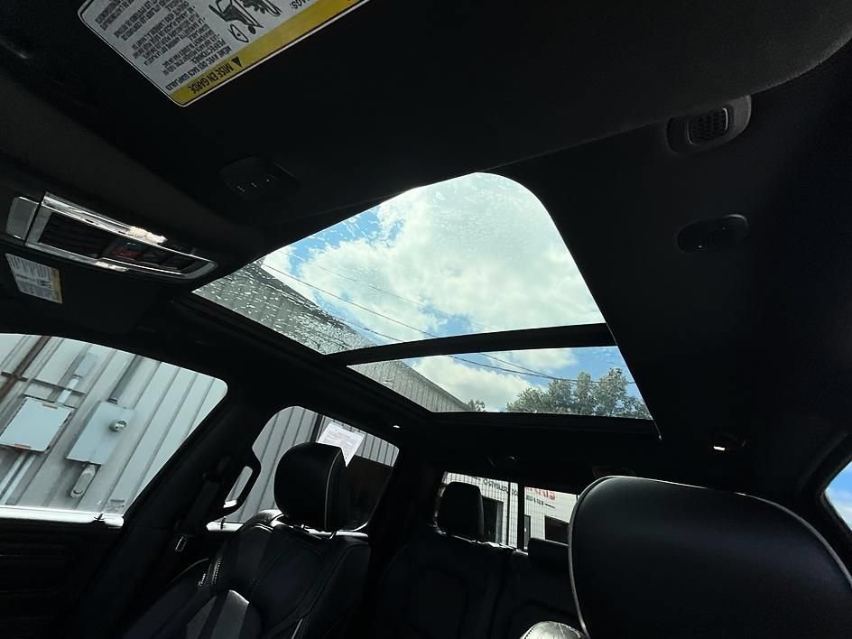 Used 2023 RAM 1500 Limited AWD/4WD image 32