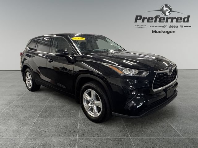 Used 2020 Toyota Highlander LE AWD/4WD image 1