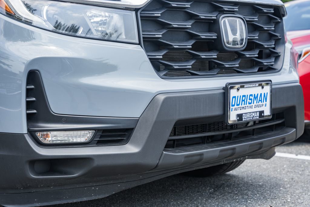 Used 2023 Honda Passport EX-L image 12