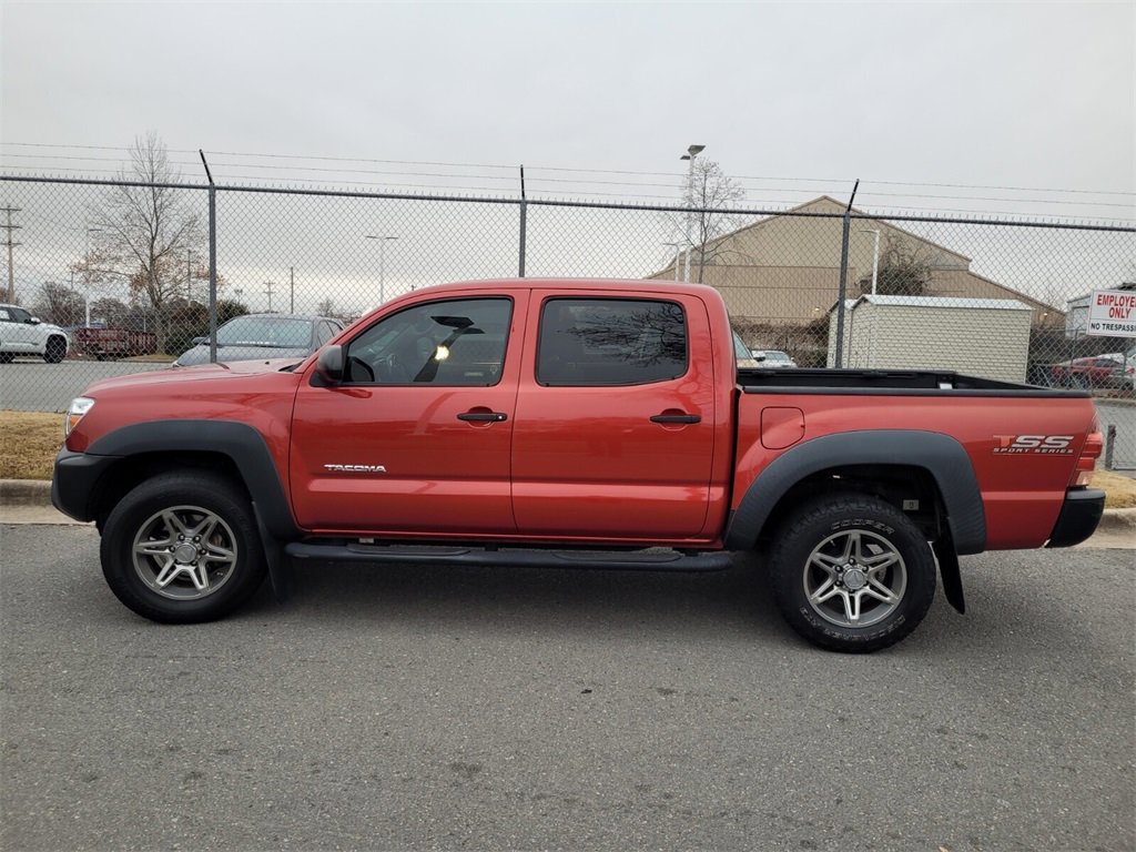 Used 2013 Toyota Tacoma 4x4 Double Cab image 3
