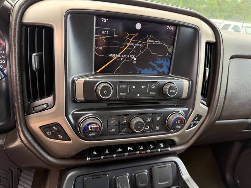 Used 2015 GMC Sierra 2500 Denali w/ Duramax Plus Package AWD/4WD image 8