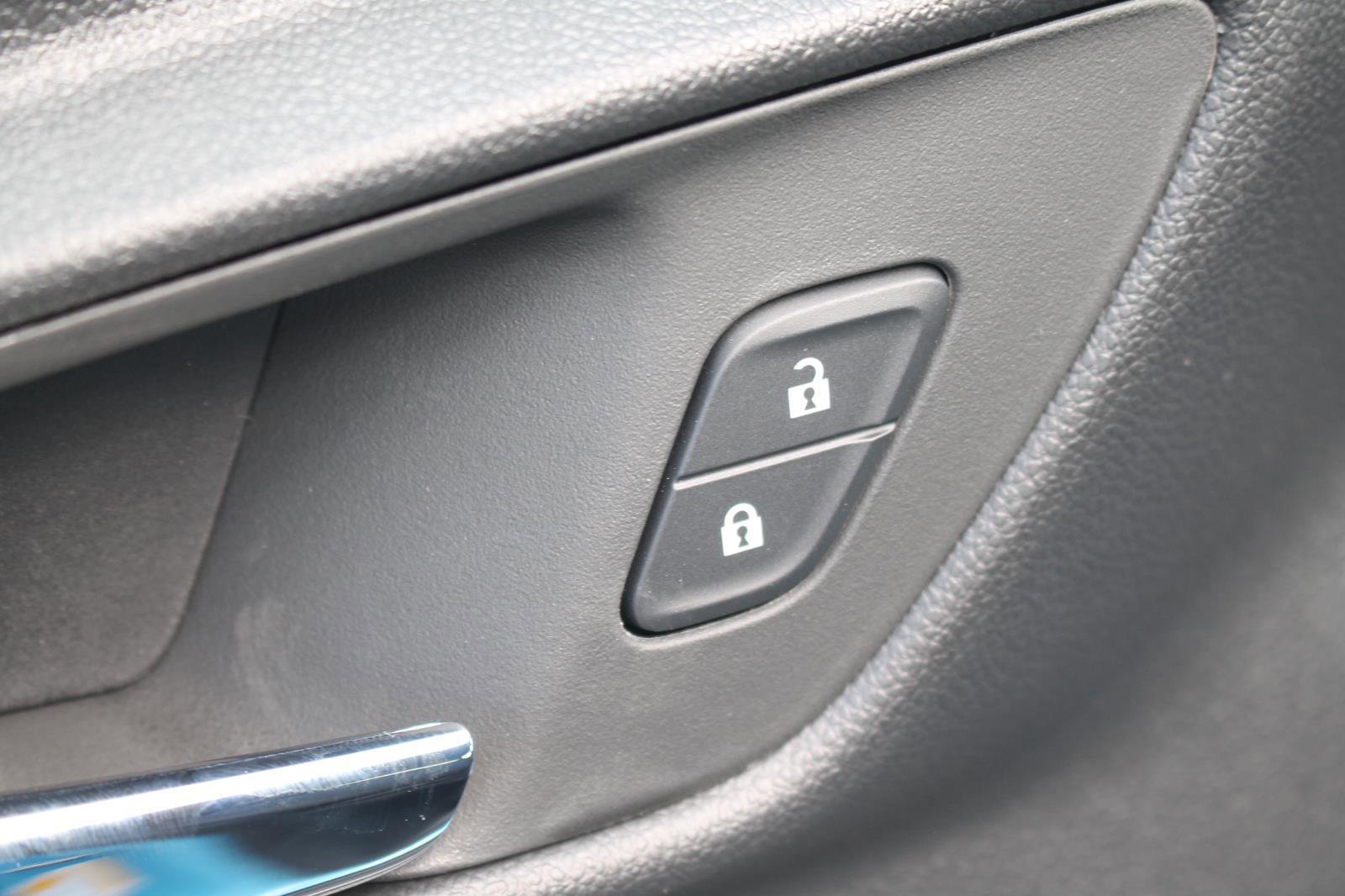 New 2026 Chevrolet Trax LT w/ Driver Confidence Package image 11