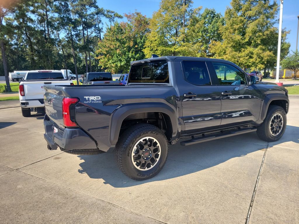 Certified 2025 Toyota Tacoma TRD Off-Road image 7