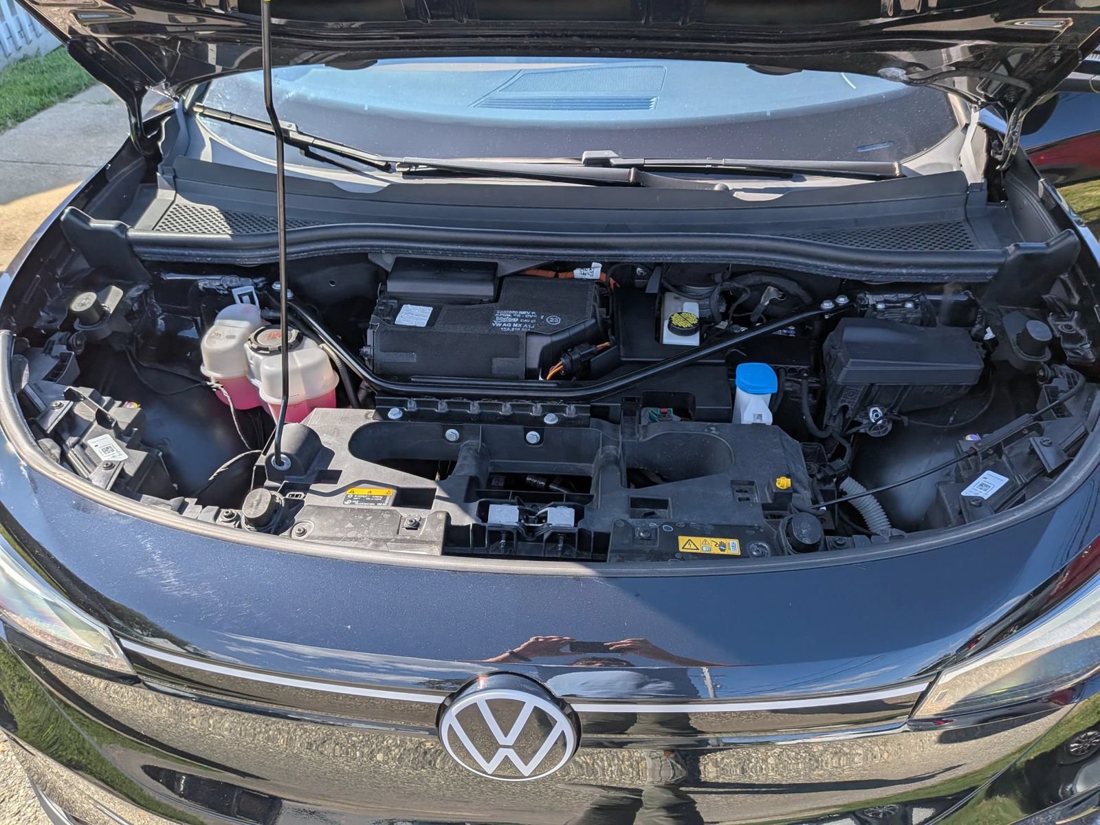 Used 2023 Volkswagen ID.4 Pro AWD/4WD image 18