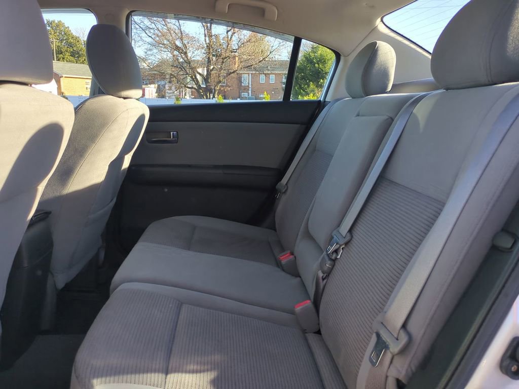 Used 2011 Nissan Sentra 2.0 SR w/ Convenience Pkg image 13