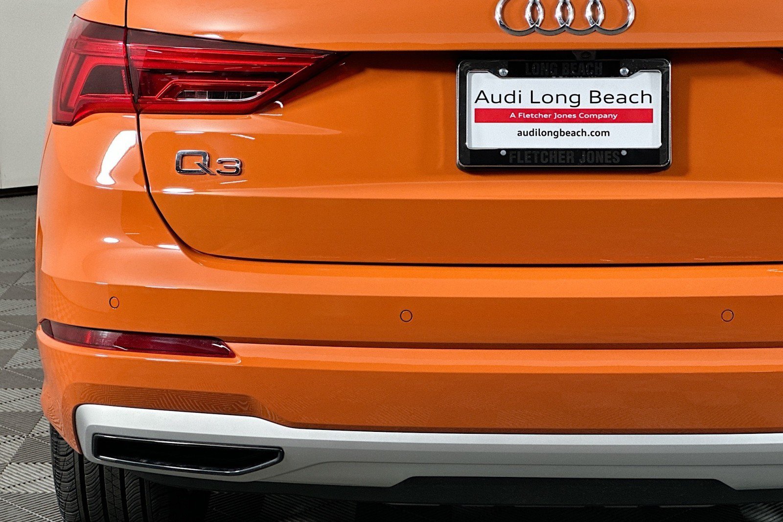 Used 2024 Audi Q3 2.0T Premium w/ Convenience Package AWD/4WD image 17