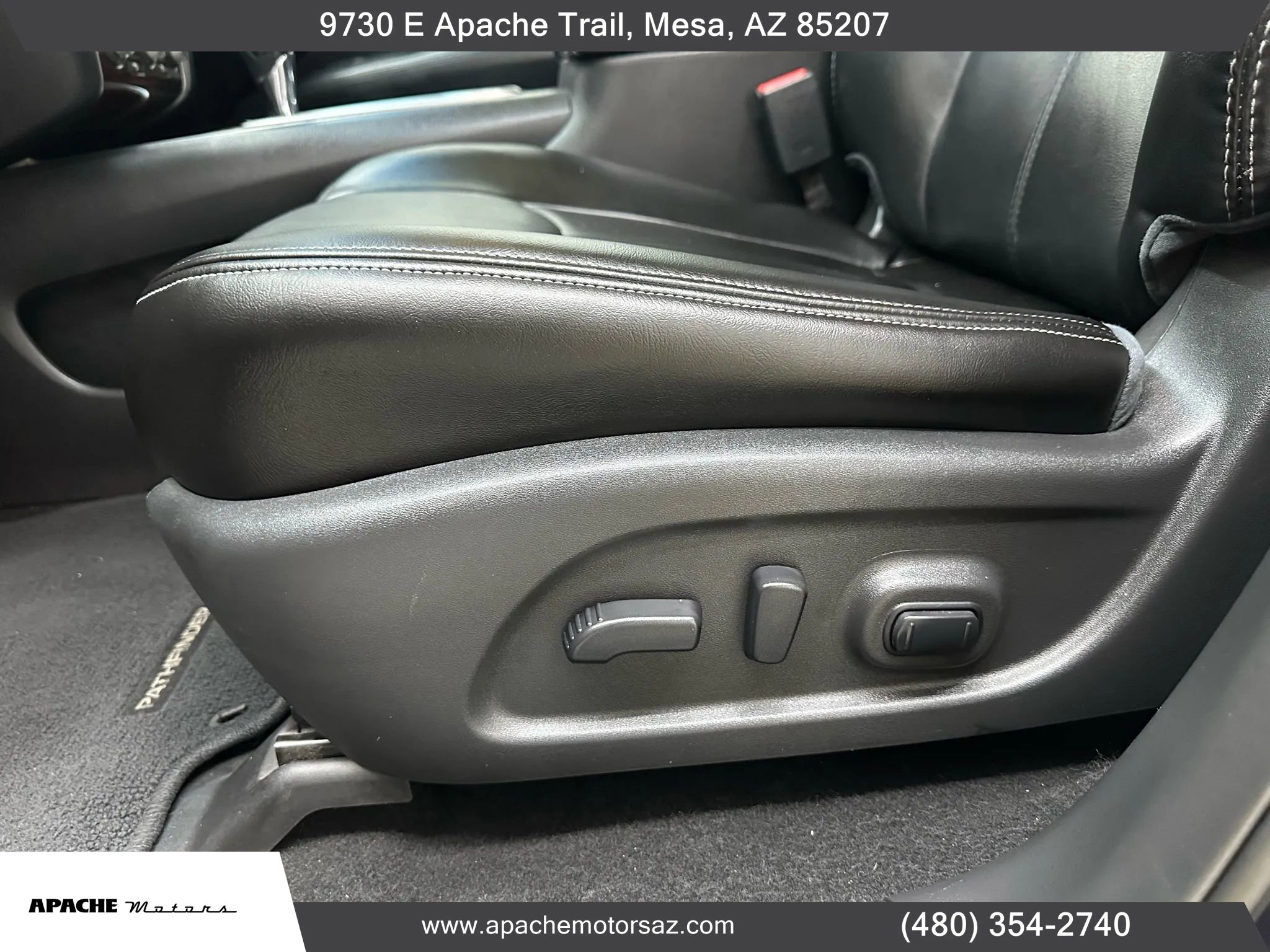 Used 2016 Nissan Pathfinder SL image 35