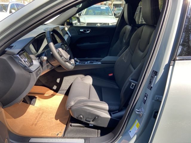 New 2026 Volvo XC60 T8 Ultra w/ Protection Package Premier AWD/4WD image 12