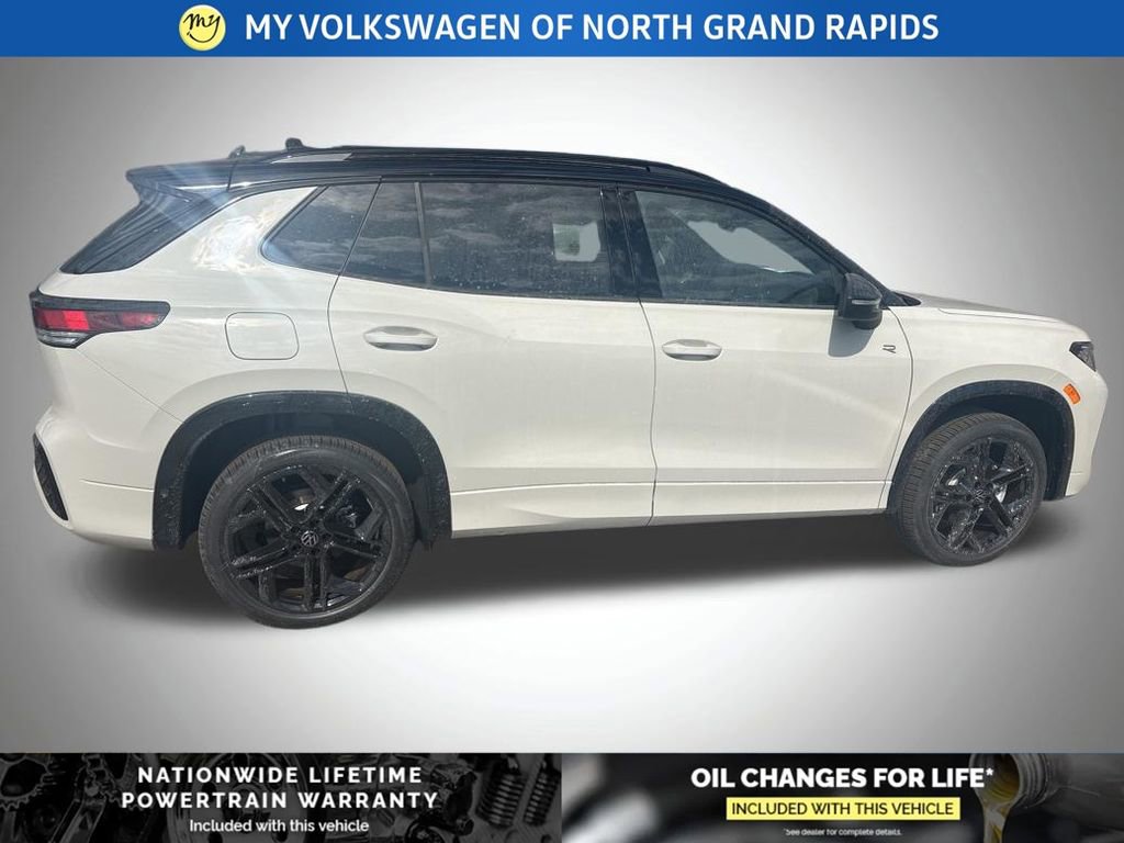 New 2026 Volkswagen Tiguan SE R-Line image 6