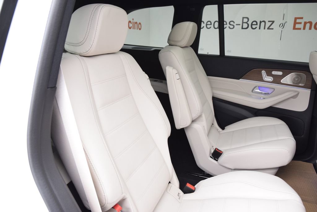 New 2025 Mercedes-Benz GLS 580 4MATIC image 18