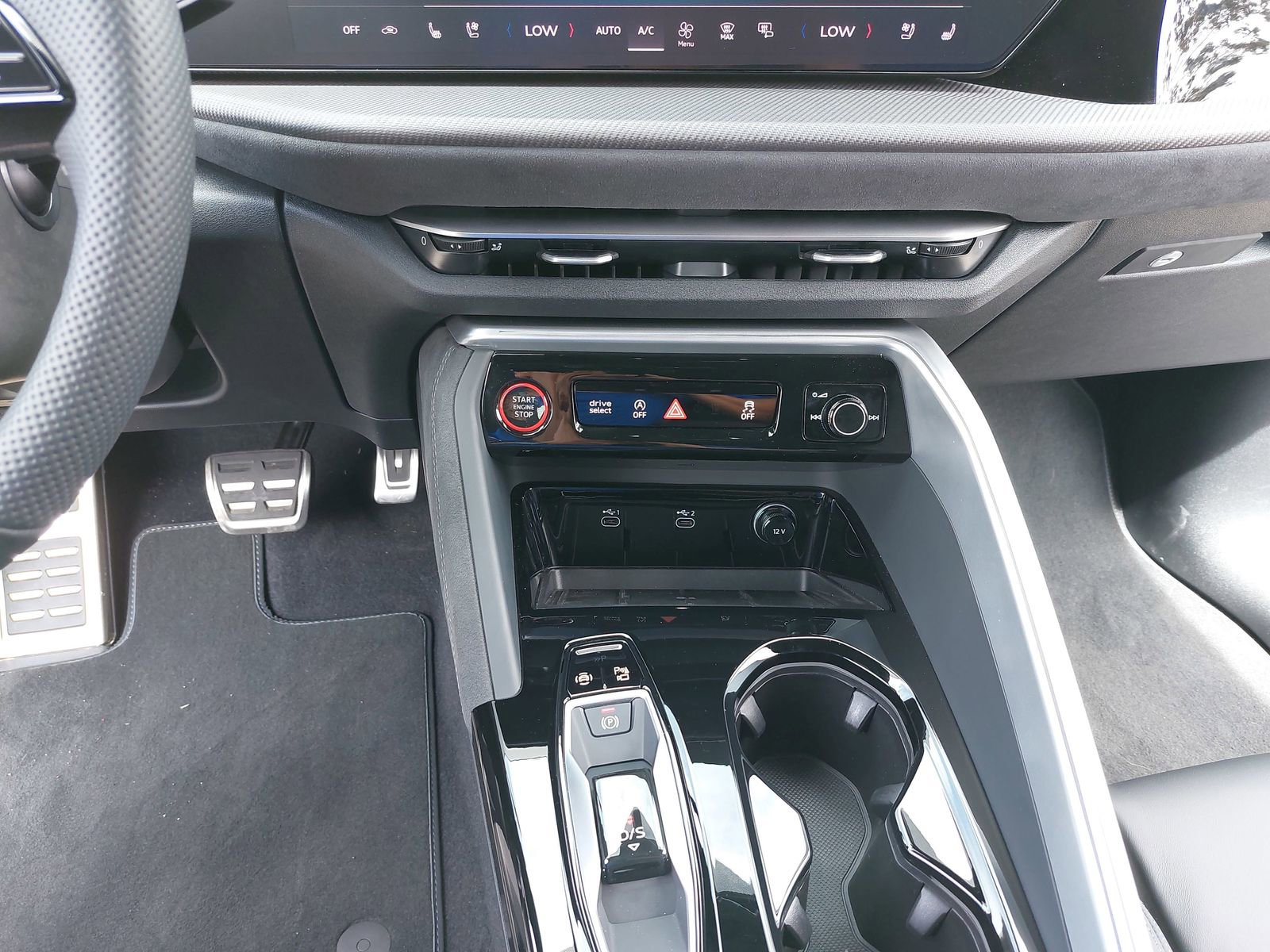 New 2025 Audi SQ5 Premium Plus AWD/4WD image 22
