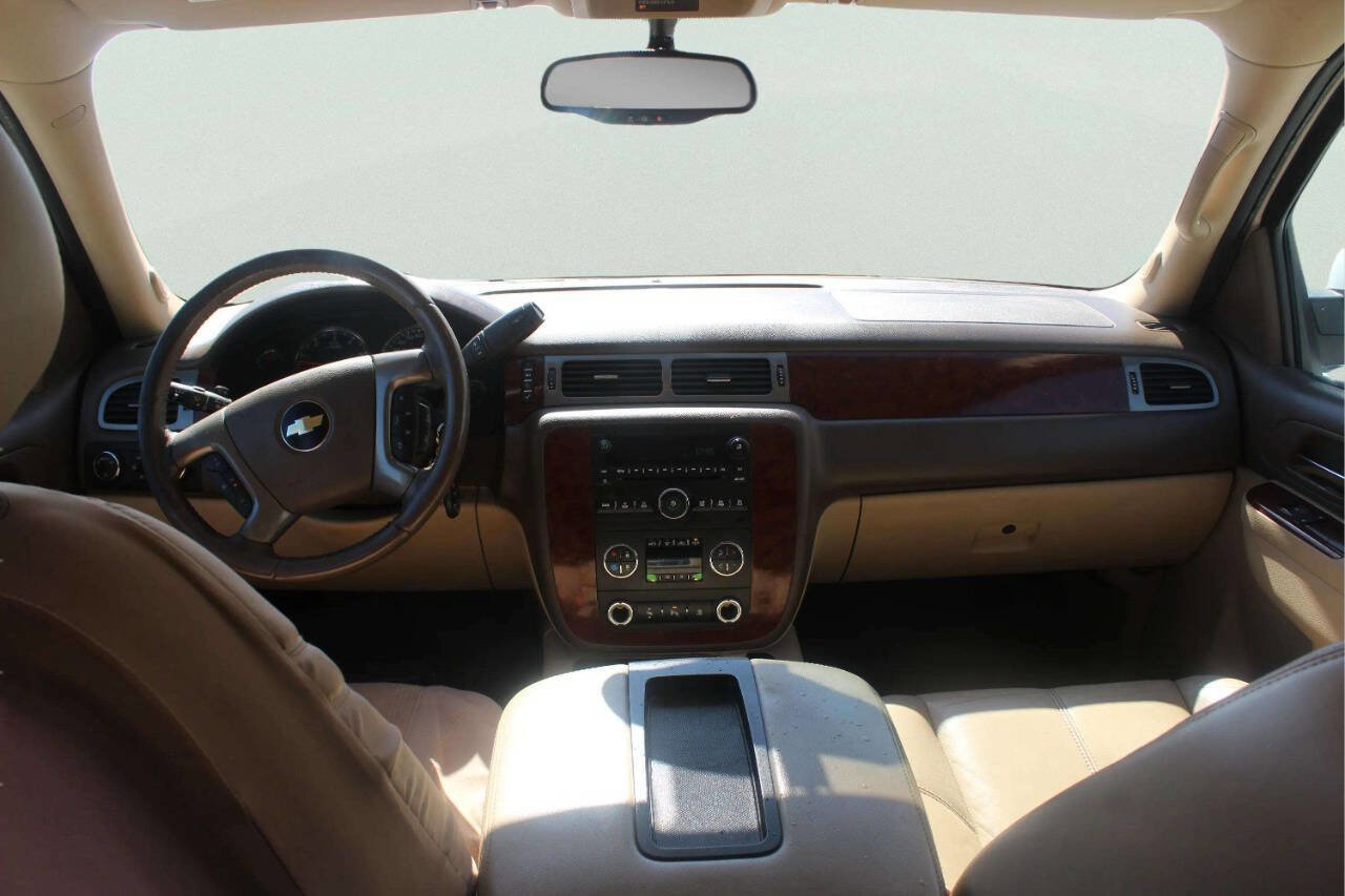 Used 2011 Chevrolet Tahoe LT AWD/4WD image 6