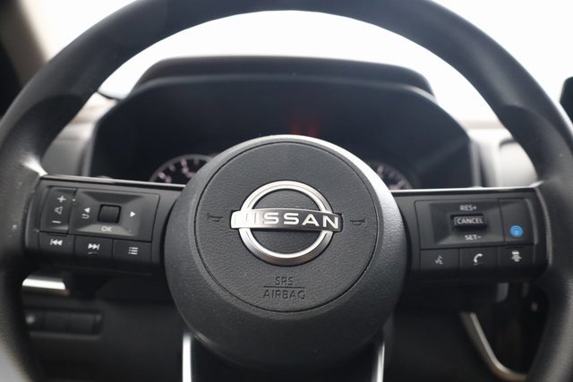 Used 2023 Nissan Rogue SV image 15