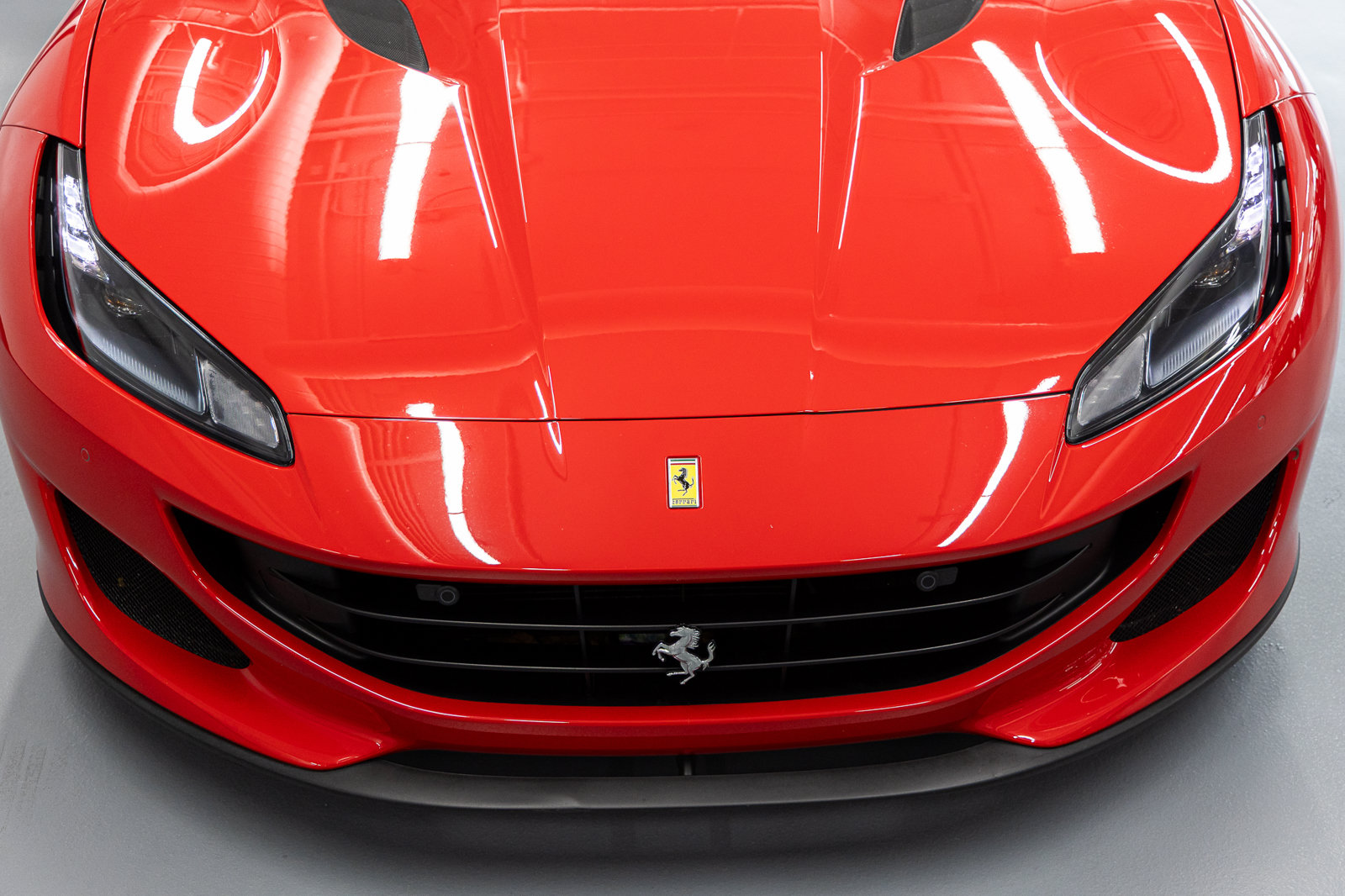 Used 2020 Ferrari Portofino RWD image 15