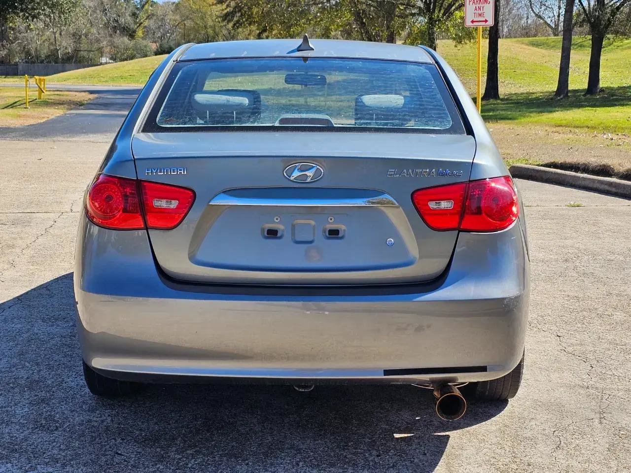 Used 2010 Hyundai Elantra w/ Comfort Pkg 2 FWD image 8