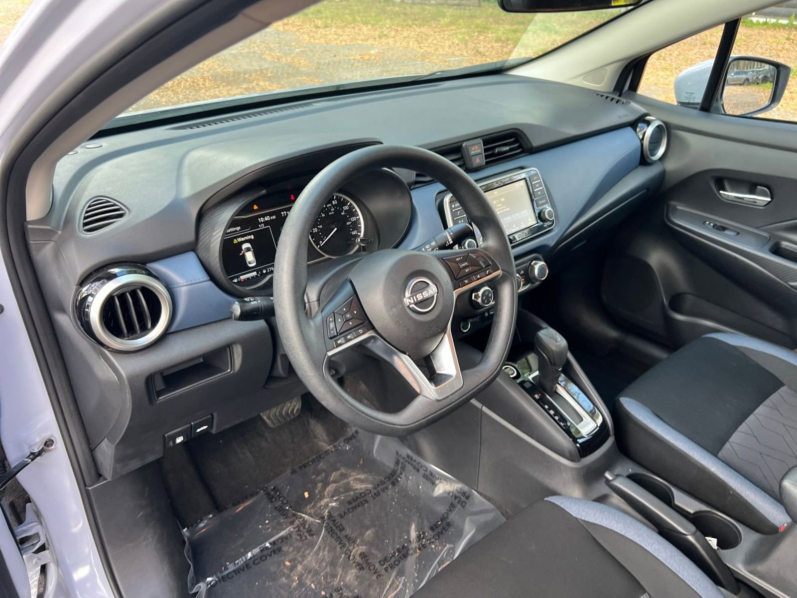 Used 2025 Nissan Versa SV FWD image 30