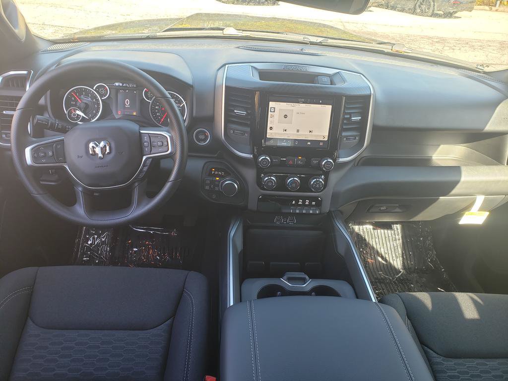 New 2026 RAM 1500 Big Horn AWD/4WD image 9