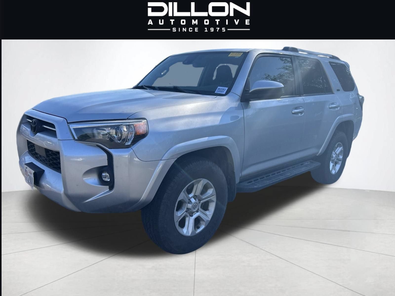 Used 2022 Toyota 4Runner SR5 AWD/4WD image 17