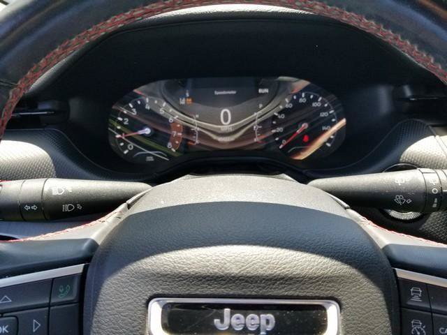 Used 2022 Jeep Compass Trailhawk w/ Trailhawk Convenience Group AWD/4WD image 22
