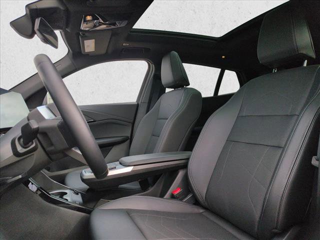 Used 2025 BMW X2 xDrive28i image 16