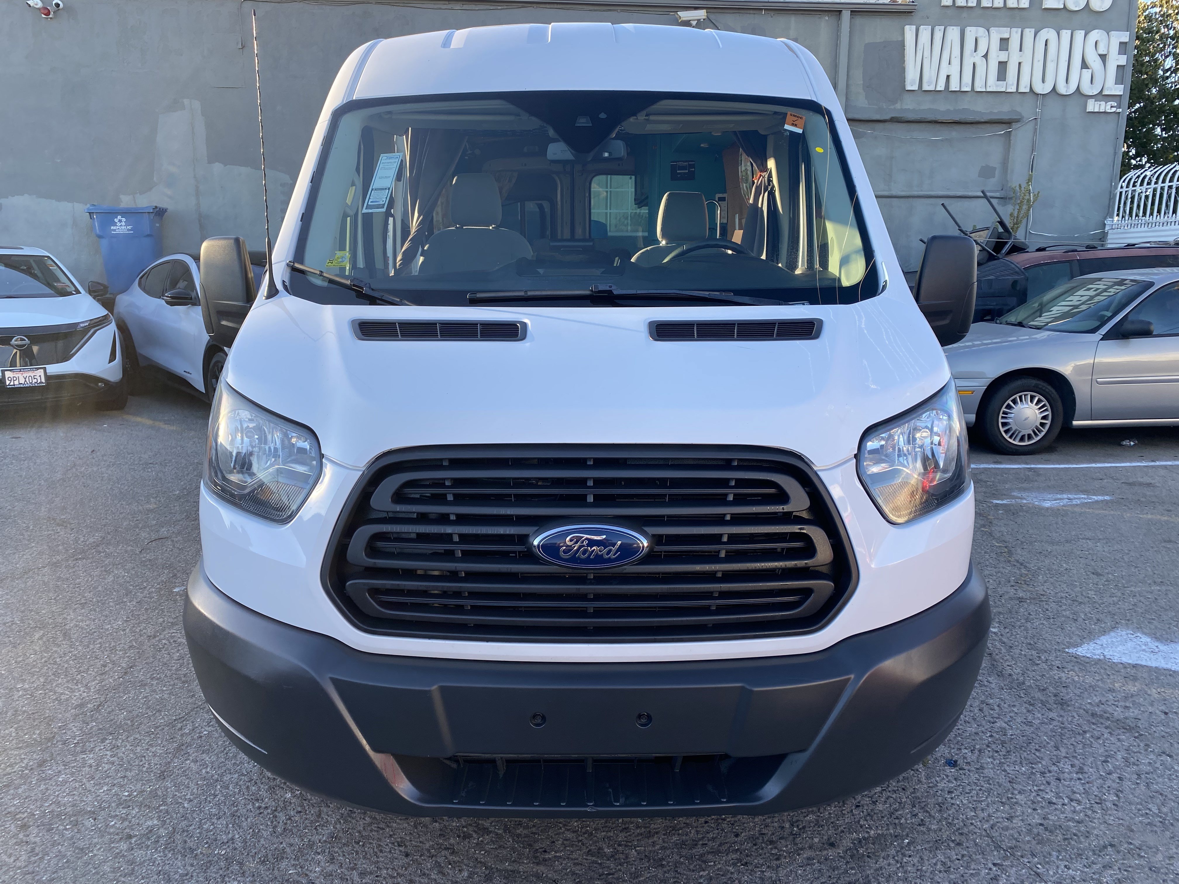 Used 2016 Ford Transit 250 148 Medium Roof RWD image 3