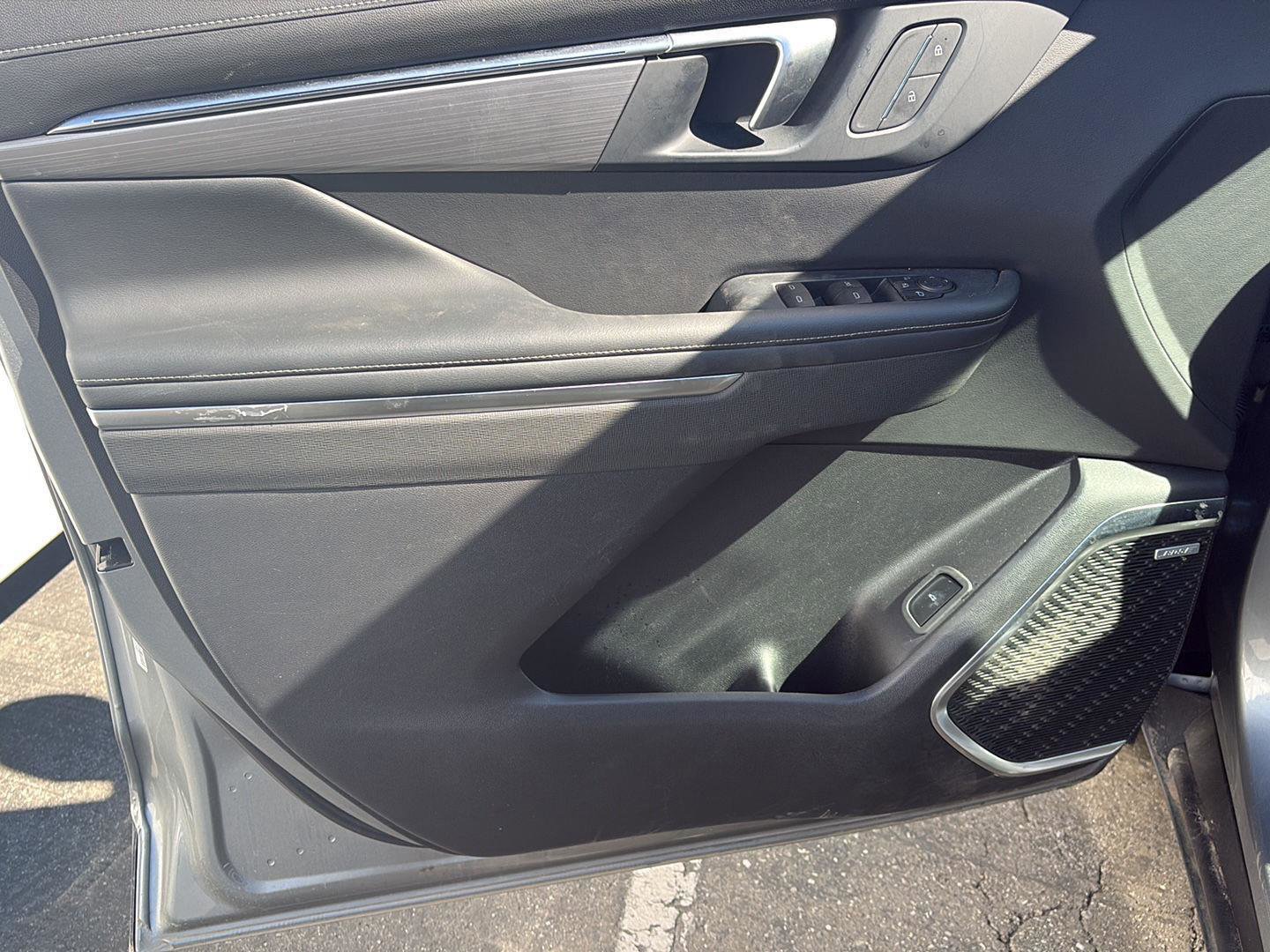 Used 2025 Buick Enclave Preferred image 7