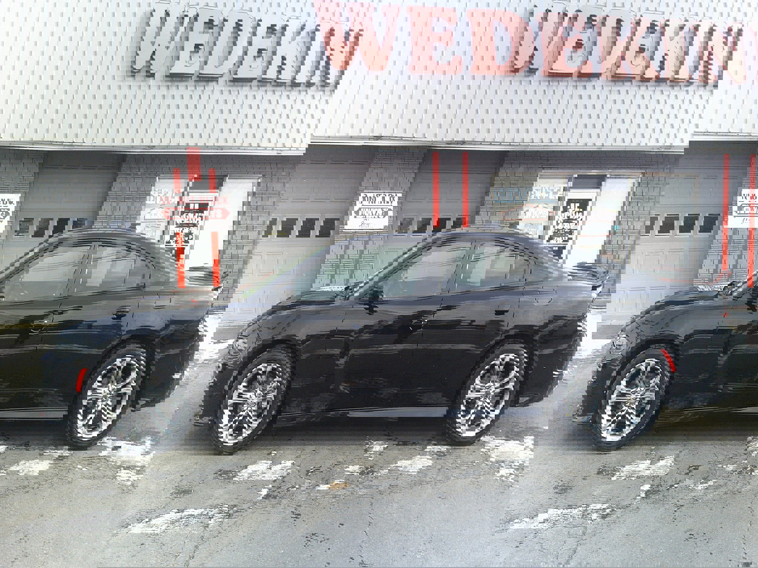 Used 2021 Dodge Charger GT w/ Plus Group image 3